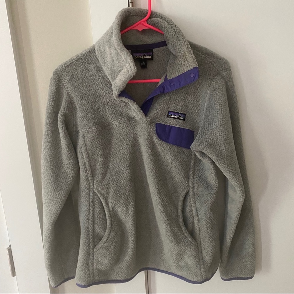 Patagonia Women’s Gray Fleece - Small